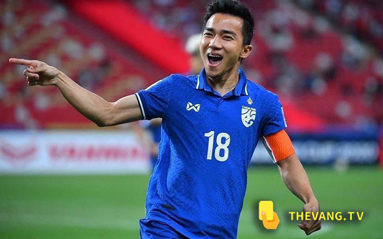 Chanathip lo ngại bóng đá Thái Lan có thể sụp đổ
